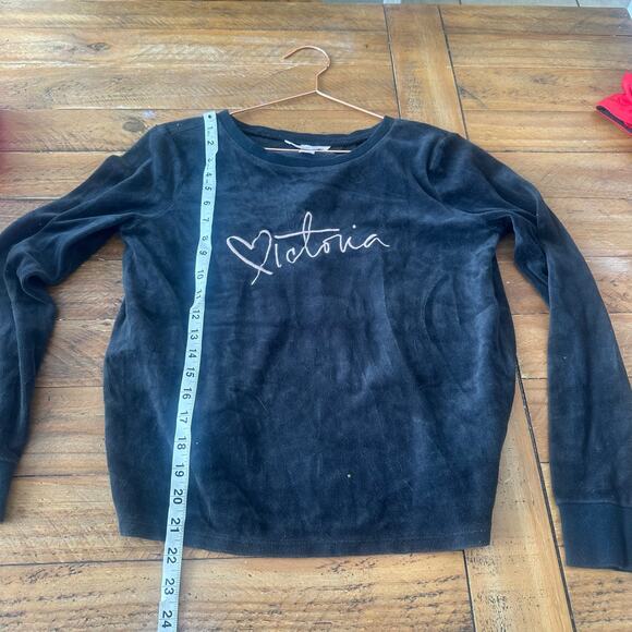 Victoria secret velour logo long sleeve top sweatshirt small - Picture 5 of 6